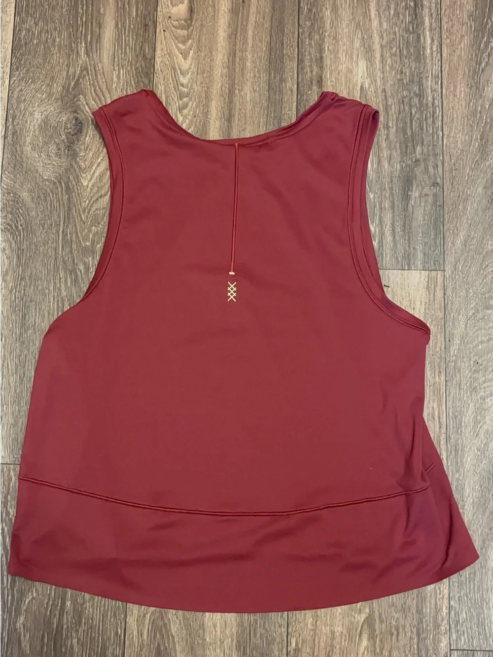 Rhone Women's Serene Tank. - Picture 5 of 6